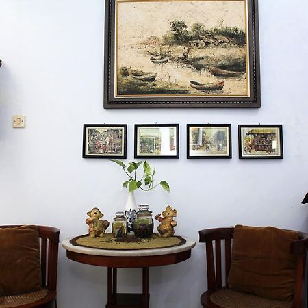 Griya Kedasih Guesthouse Yogyakarta Exterior foto
