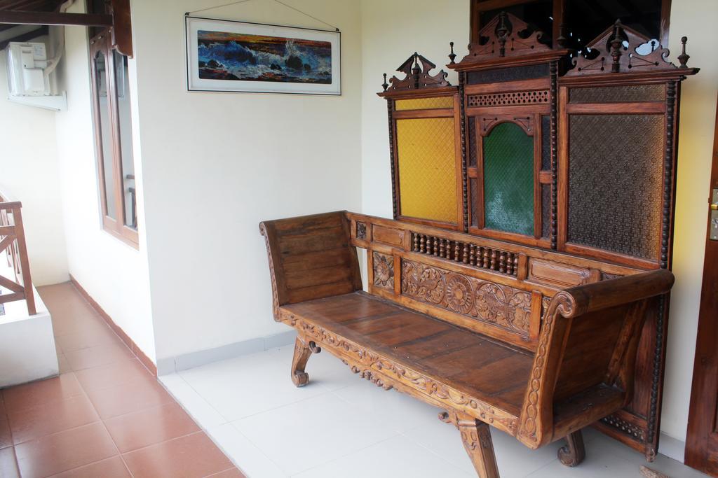 Griya Kedasih Guesthouse Yogyakarta Exterior foto